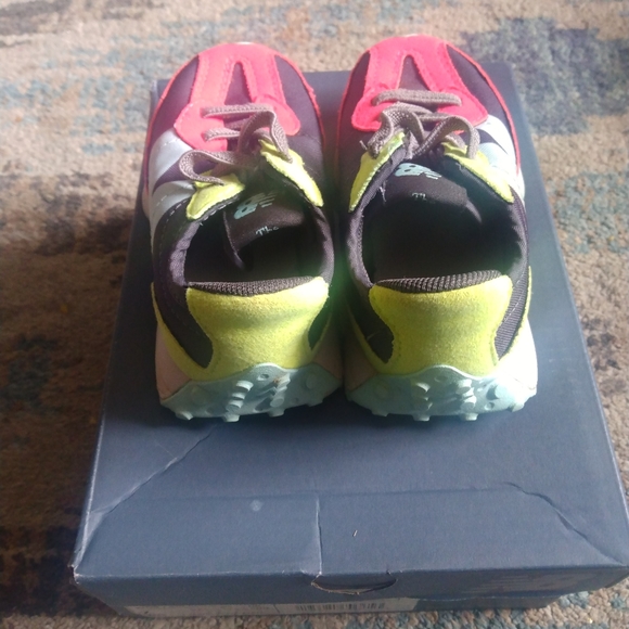 New Balance - Picture 3 of 6